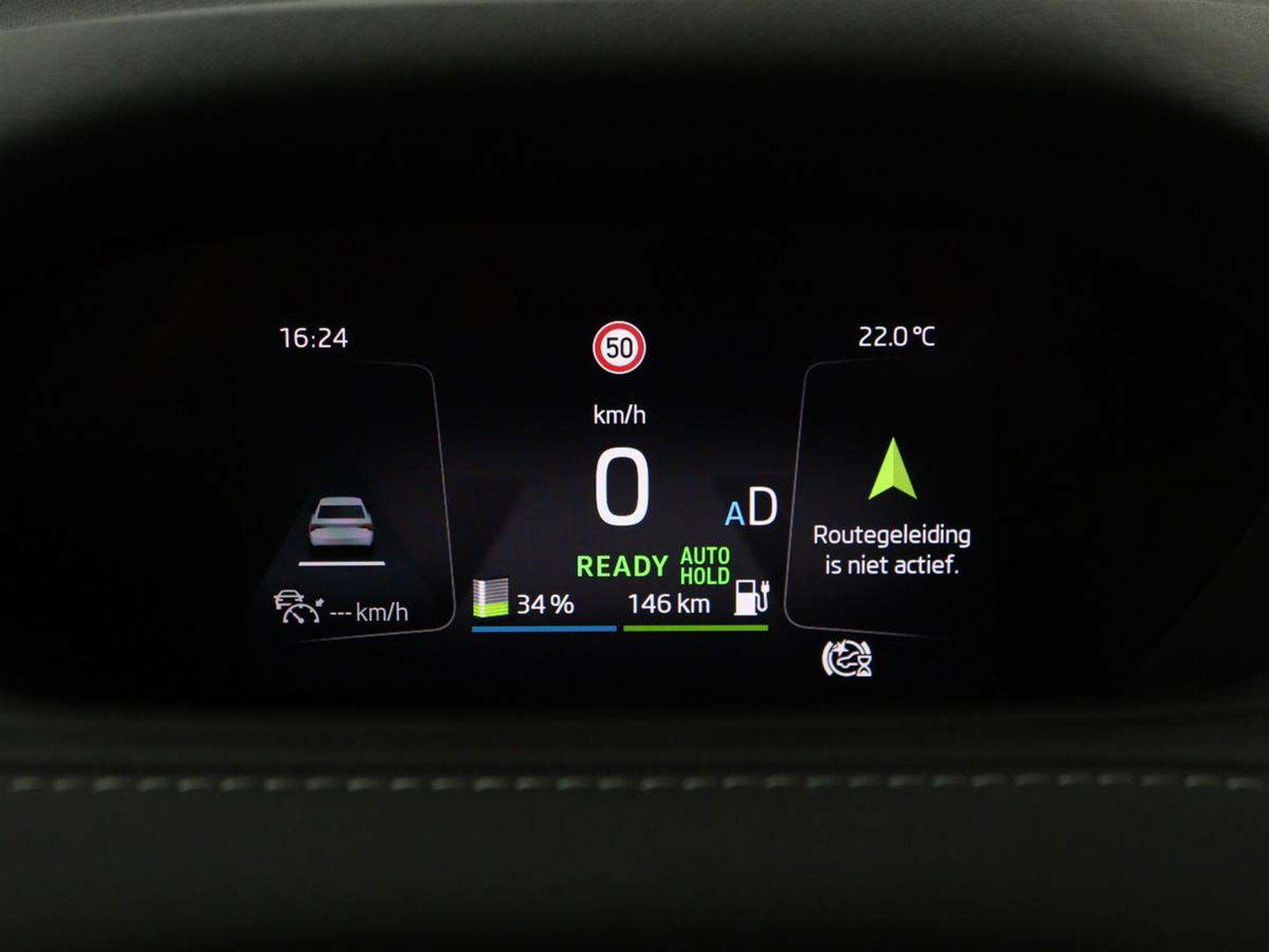 Škoda Enyaq iV 80 Sportline | Stoelverwarming | Adaptive cruise | Trekhaak | Camera | Matrix LED | Carplay | Leder/Alcantara | Keyless | Stuurverwarming