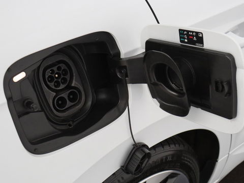 Škoda Enyaq iV 80 Sportline | Stoelverwarming | Adaptive cruise | Trekhaak | Camera | Matrix LED | Carplay | Leder/Alcantara | Keyless | Stuurverwarming