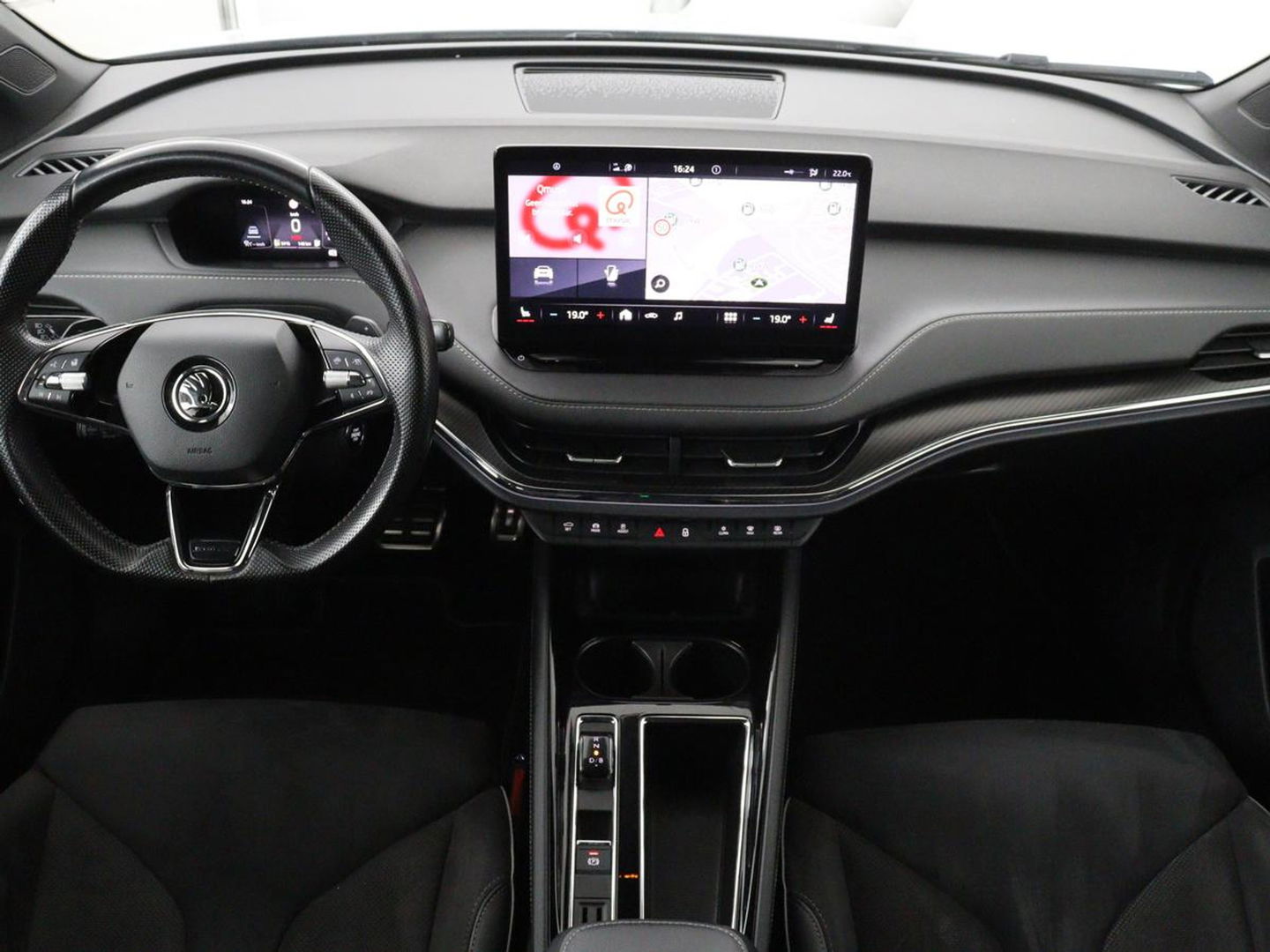 Škoda Enyaq iV 80 Sportline | Stoelverwarming | Adaptive cruise | Trekhaak | Camera | Matrix LED | Carplay | Leder/Alcantara | Keyless | Stuurverwarming
