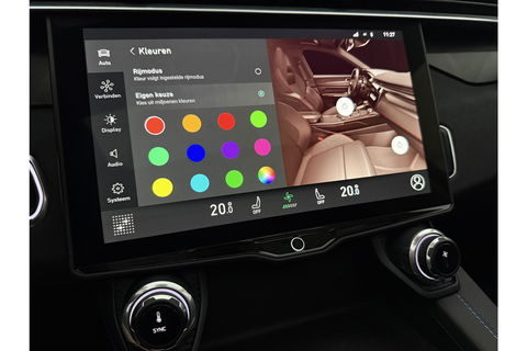 Lynk Co 01 1.5 Hybride 360 Camera Pano LED Sfeer Virtual Carplay ACC Clima Memory Navi PDC 20"LMV