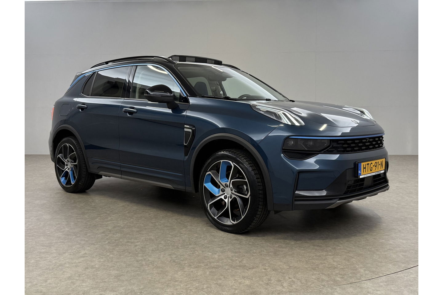 Lynk Co 01 1.5 Hybride 360 Camera Pano LED Sfeer Virtual Carplay ACC Clima Memory Navi PDC 20"LMV