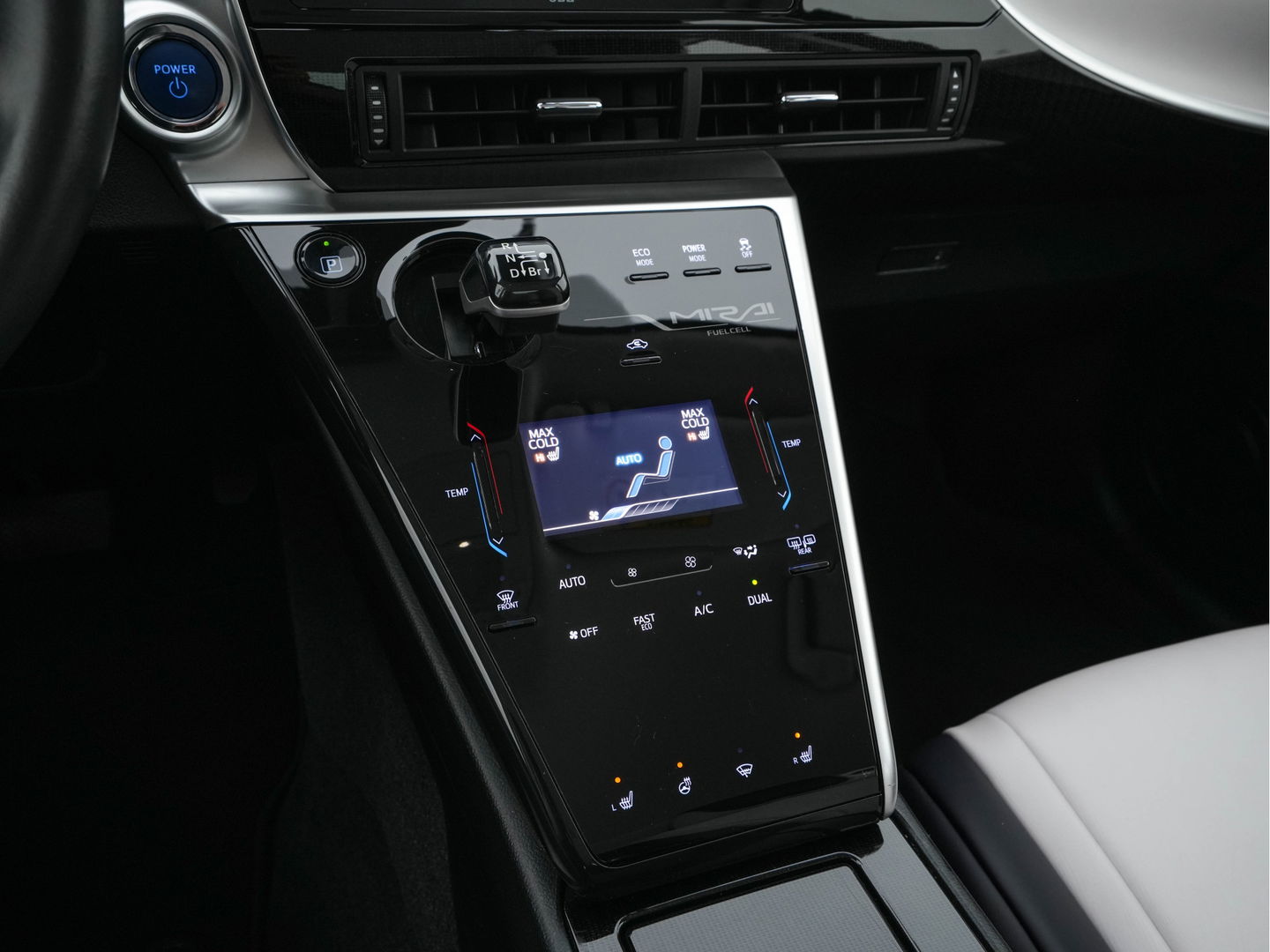 Toyota Mirai FCV Executive [ HYDROGEN ] [INCL-BTW] Aut. *LUXURY-LEATHER | FULL-LED | JBL-SOUNDSYSTEM | CAMERA | KEYLESS | MEMORY-PACK | ADAPTIVE-CRUISE | BLIND-SPOT |  DAB | NAVI-FULLMAP | DIGI-COCKPIT | COMFORT-SEATS | LANE-ASSIST