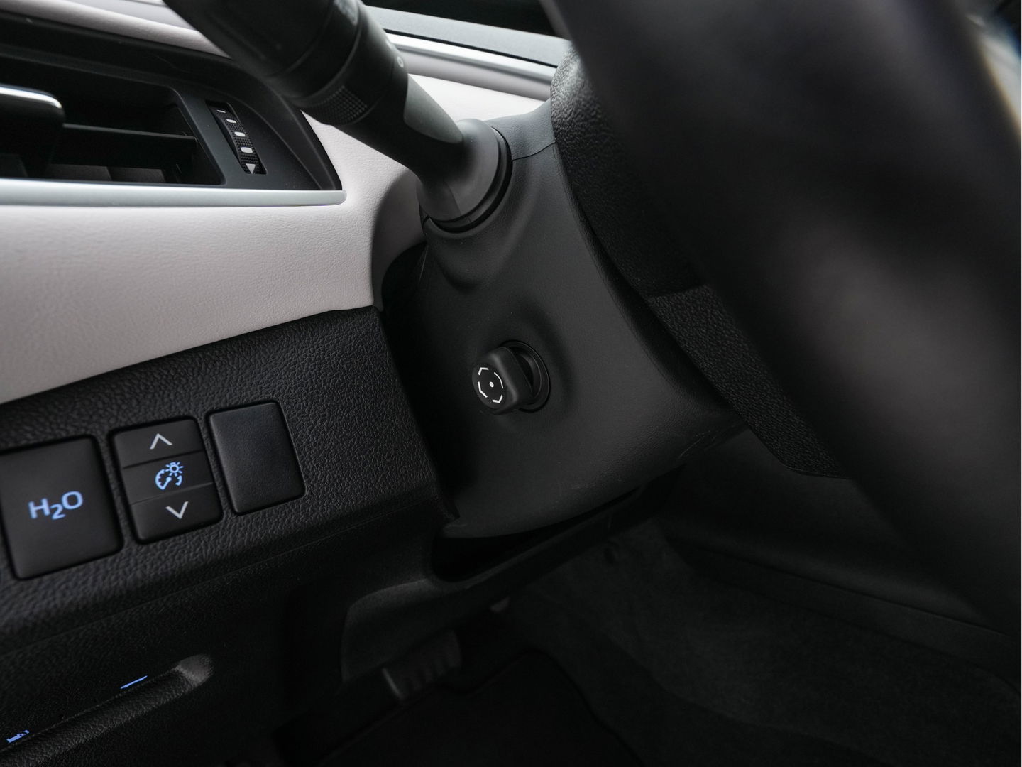 Toyota Mirai FCV Executive [ HYDROGEN ] [INCL-BTW] Aut. *LUXURY-LEATHER | FULL-LED | JBL-SOUNDSYSTEM | CAMERA | KEYLESS | MEMORY-PACK | ADAPTIVE-CRUISE | BLIND-SPOT |  DAB | NAVI-FULLMAP | DIGI-COCKPIT | COMFORT-SEATS | LANE-ASSIST