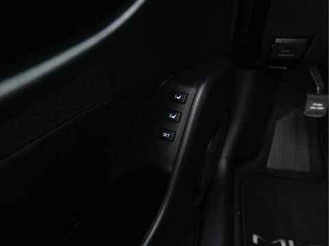 Toyota Mirai FCV Executive [ HYDROGEN ] [INCL-BTW] Aut. *LUXURY-LEATHER | FULL-LED | JBL-SOUNDSYSTEM | CAMERA | KEYLESS | MEMORY-PACK | ADAPTIVE-CRUISE | BLIND-SPOT |  DAB | NAVI-FULLMAP | DIGI-COCKPIT | COMFORT-SEATS | LANE-ASSIST