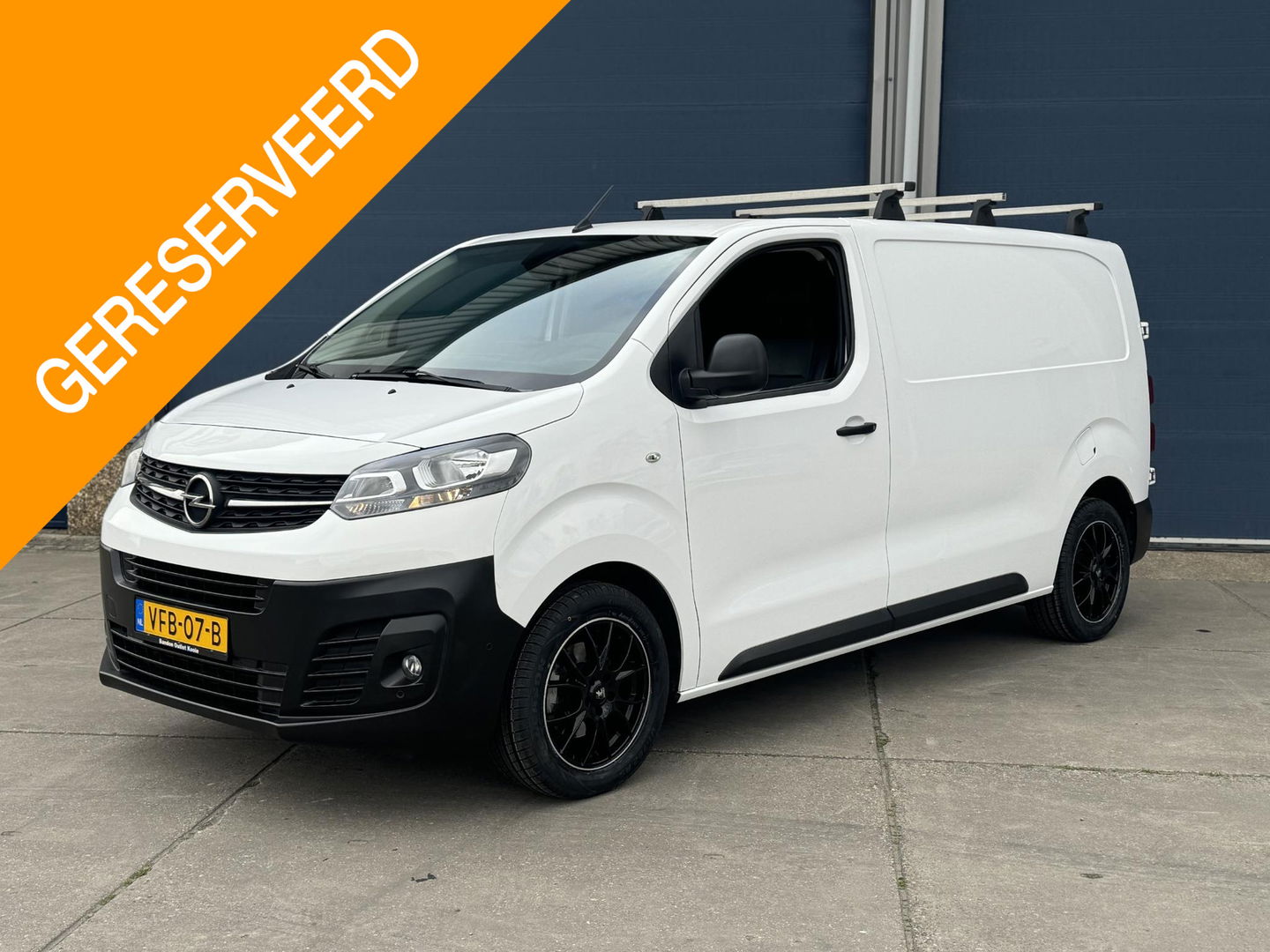 Opel Vivaro 2.0 CDTI L2H1 Edition AIRCO / CRUISE CONTROLE / NAVI / KASTEN INRICHTING