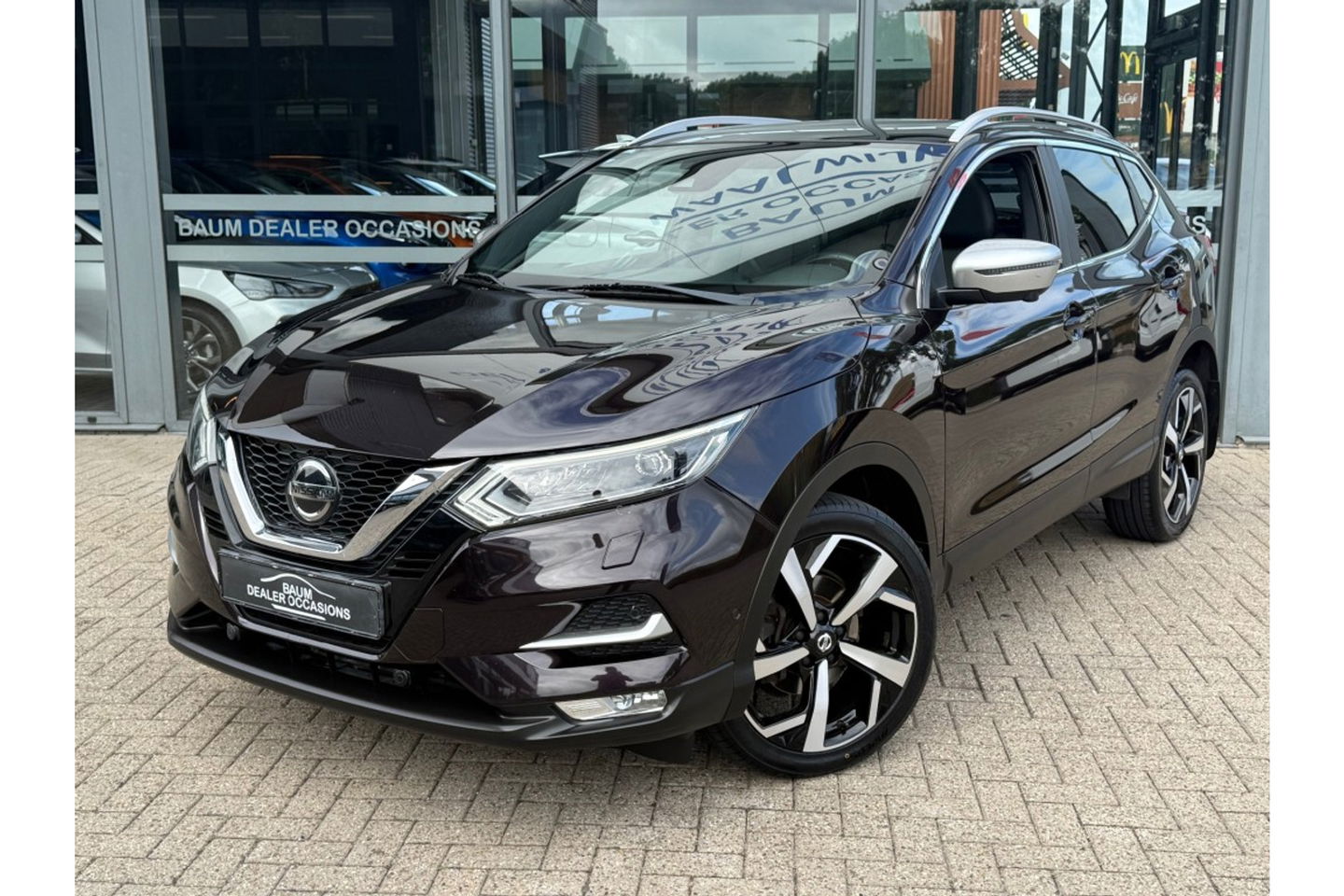 Nissan QASHQAI 1.2 TEKNA + AUTOMAAT PANORAMA LEER NAVI PDC-360 BOSE.