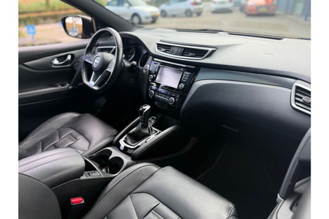 Nissan QASHQAI 1.2 TEKNA + AUTOMAAT PANORAMA LEER NAVI PDC-360 BOSE.