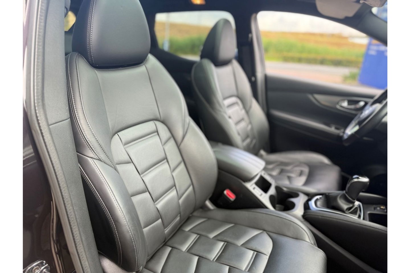 Nissan QASHQAI 1.2 TEKNA + AUTOMAAT PANORAMA LEER NAVI PDC-360 BOSE.