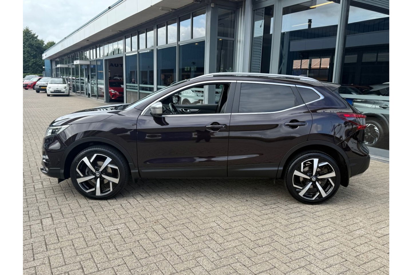 Nissan QASHQAI 1.2 TEKNA + AUTOMAAT PANORAMA LEER NAVI PDC-360 BOSE.