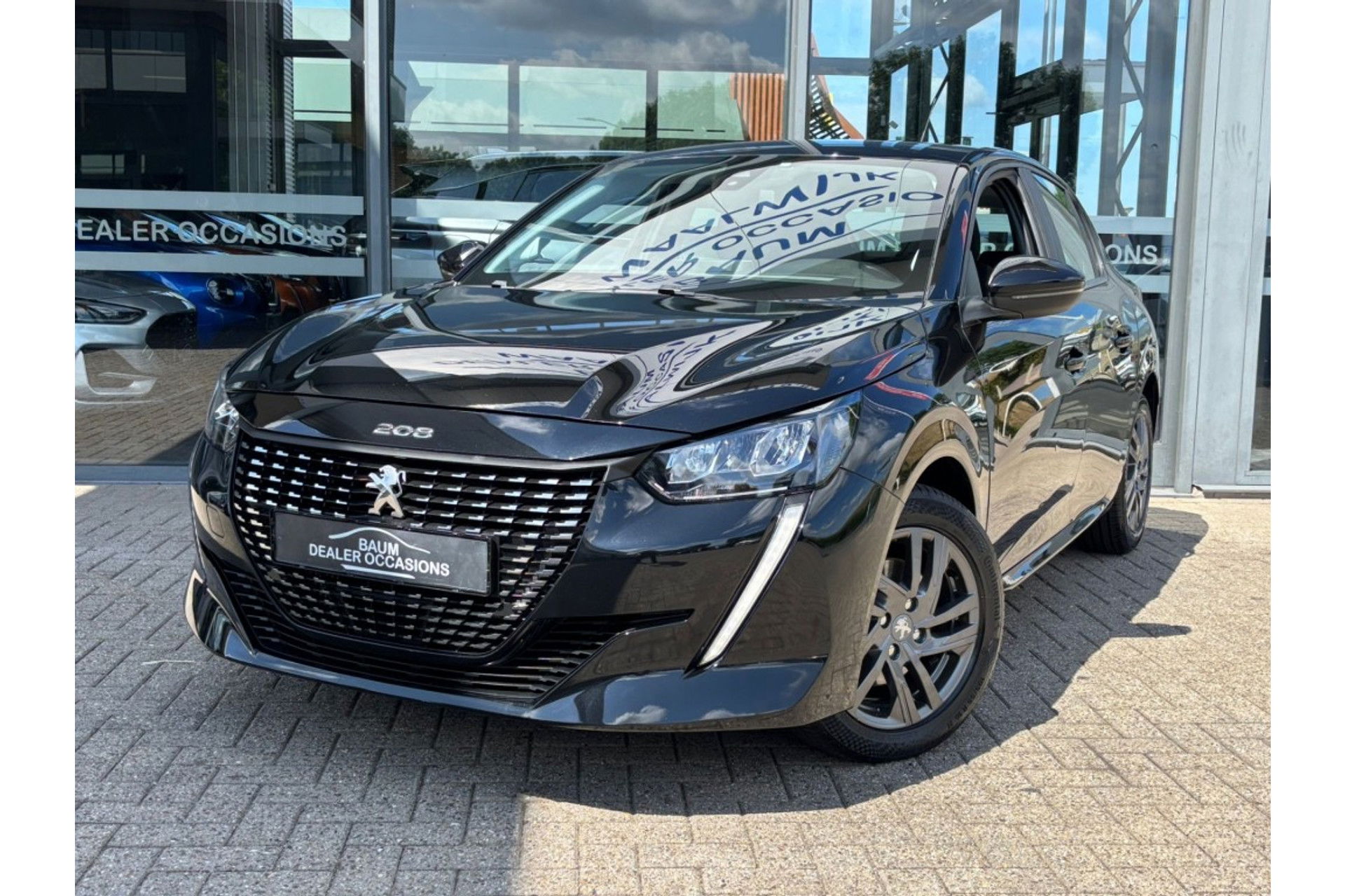 Peugeot 208 1.2 PURETECH ACTIVE AUTOMAAT AIRCO NAVI PDC CRUISE.