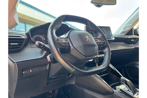 Peugeot 208 1.2 PURETECH ACTIVE AUTOMAAT AIRCO NAVI PDC CRUISE.