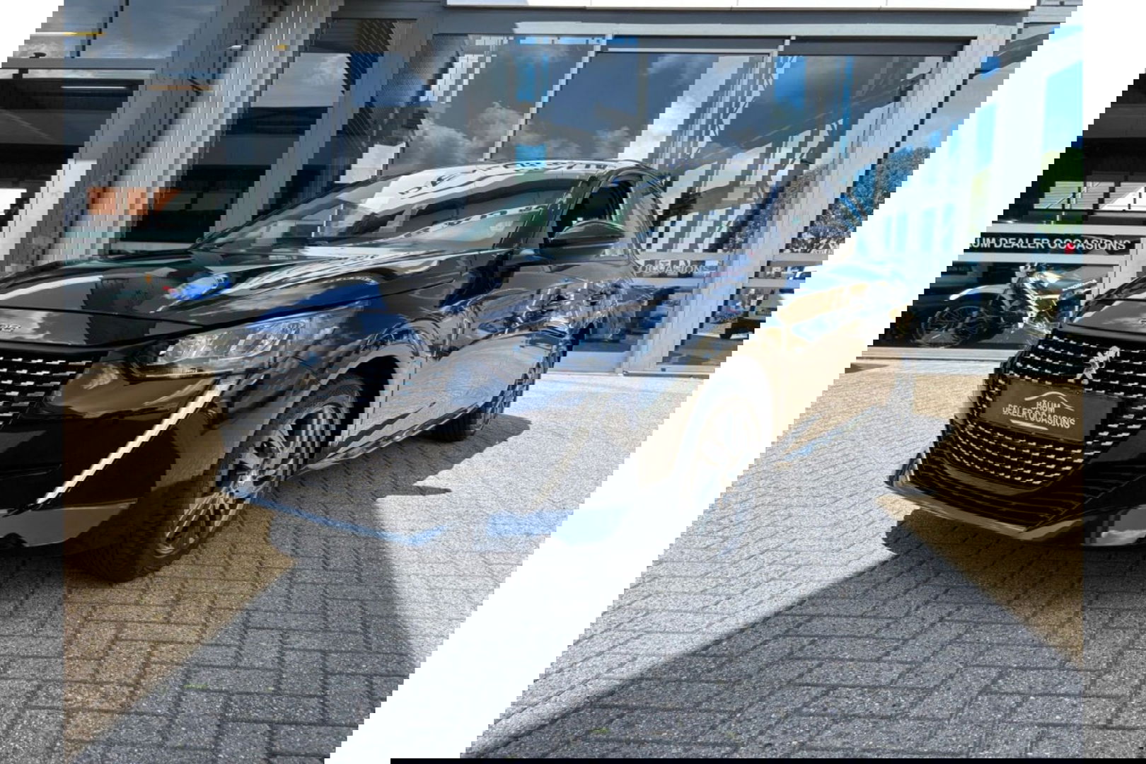 Peugeot 208 1.2 PURETECH ACTIVE AUTOMAAT AIRCO NAVI PDC CRUISE.