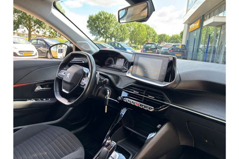 Peugeot 208 1.2 PURETECH ACTIVE AUTOMAAT AIRCO NAVI PDC CRUISE.