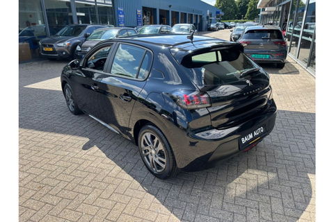 Peugeot 208 1.2 PURETECH ACTIVE AUTOMAAT AIRCO NAVI PDC CRUISE.