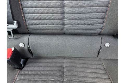 Peugeot 208 1.2 PURETECH ACTIVE AUTOMAAT AIRCO NAVI PDC CRUISE.