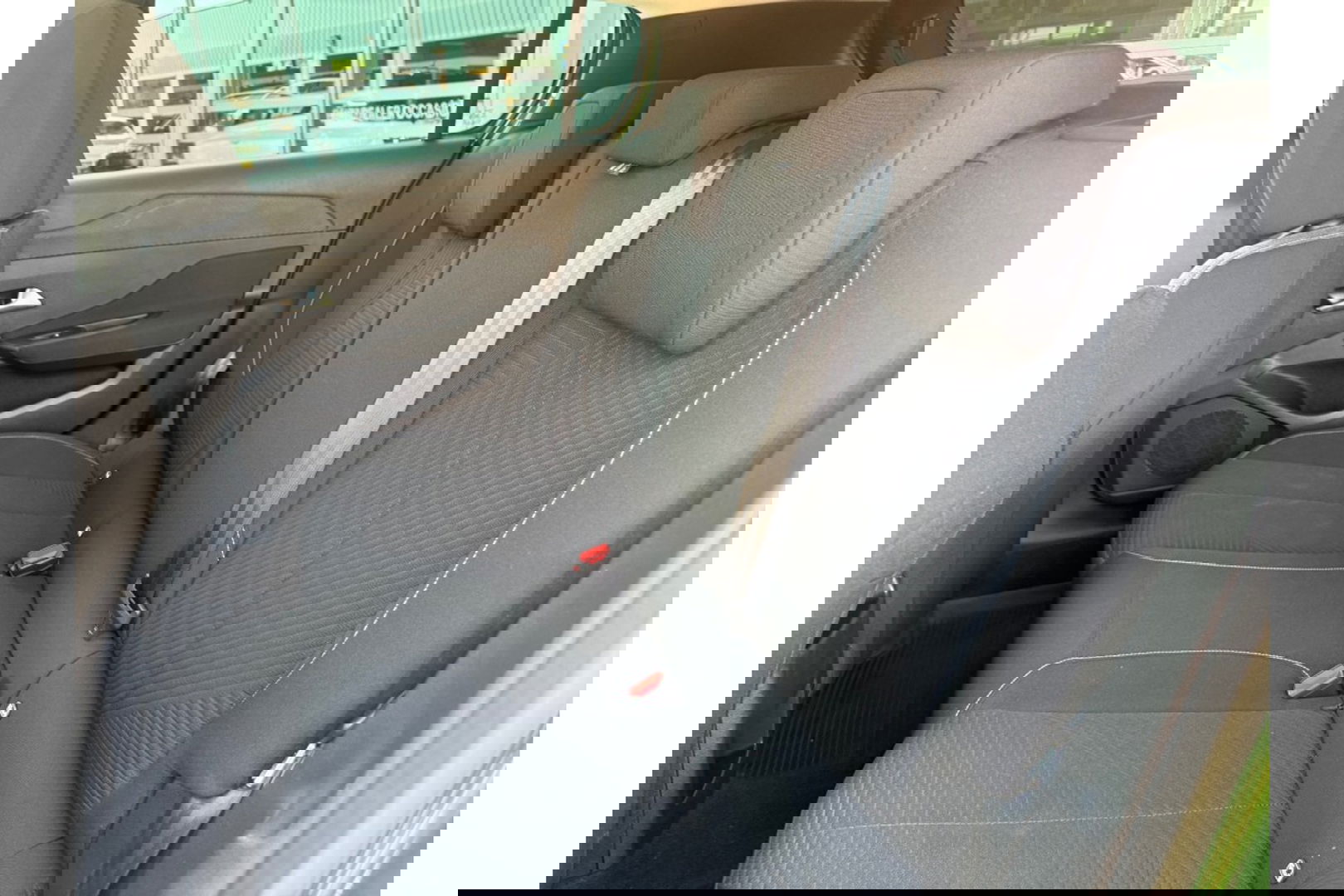 Peugeot 308 1.2 ACTIVE OLIVE BUSINESS AUTOMAAT AIRCO NAVI PDC.