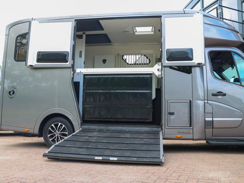 Paragan Excelsion 5XL Sulky Horsetruck Paardenwagen Luxe | Hengstenuitvoering | Slechts 21.000km!