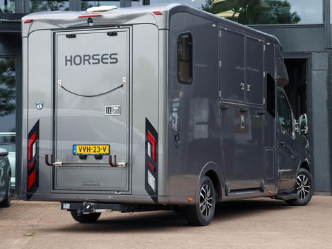 Paragan Excelsion 5XL Sulky Horsetruck Paardenwagen Luxe | Hengstenuitvoering | Slechts 21.000km!