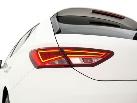 SEAT Leon 1.6 TDI Limited Edition II *LUXURY-LEATHER | NAVI-FULLMAP | FULL-LED | ECC | HEATED-COMFORTSEATS | PARKPILOT | CRUISE | TOWBAR | 16''ALU *