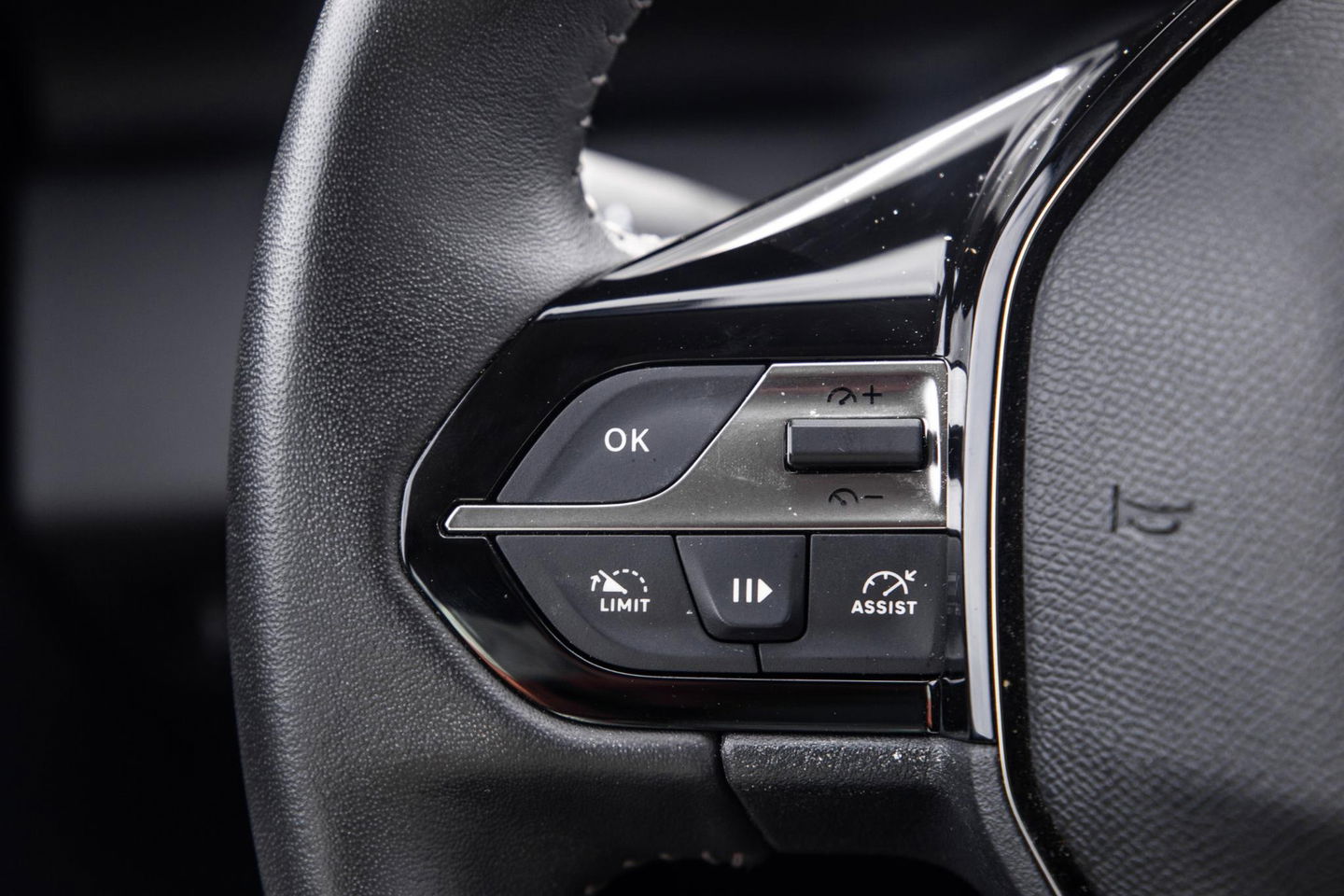 Peugeot 308 1.2 PureTech Active Pack Business AIRCO / CRUISE CONTROLE / NEDERLANDSE AUTO