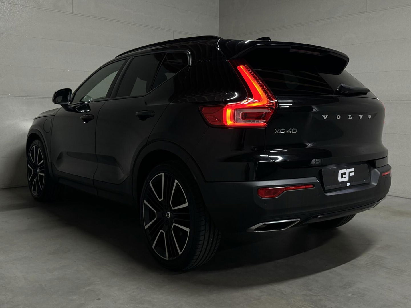Volvo XC40 1.5 T5 Recharge R-Design Pano Camera 21'' Trekh.