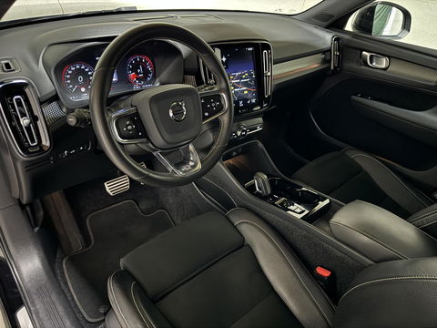 Volvo XC40 1.5 T5 Recharge R-Design Pano Camera 21'' Trekh.