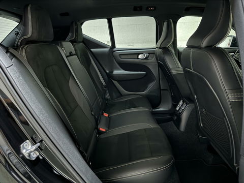 Volvo XC40 1.5 T5 Recharge R-Design Pano Camera 21'' Trekh.