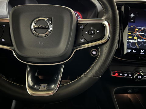 Volvo XC40 1.5 T5 Recharge R-Design Pano Camera 21'' Trekh.
