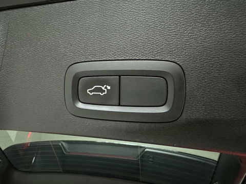 Volvo XC40 1.5 T5 Recharge R-Design Pano Camera 21'' Trekh.