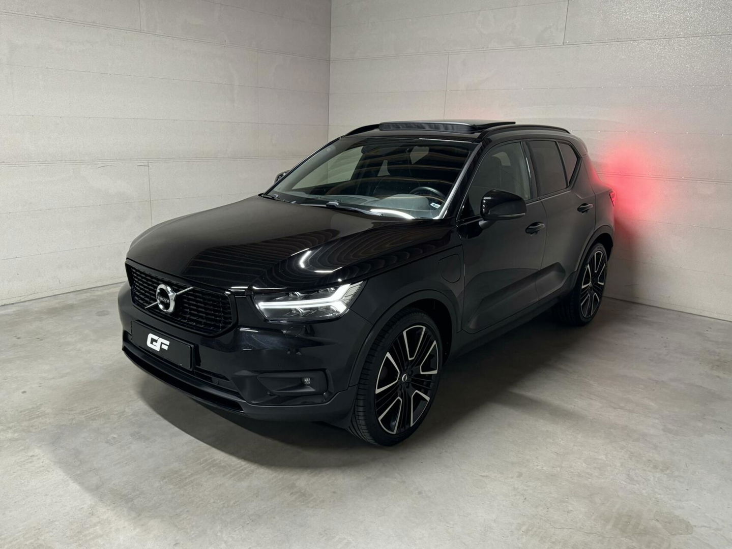 Volvo XC40 1.5 T5 Recharge R-Design Pano Camera 21'' Trekh.