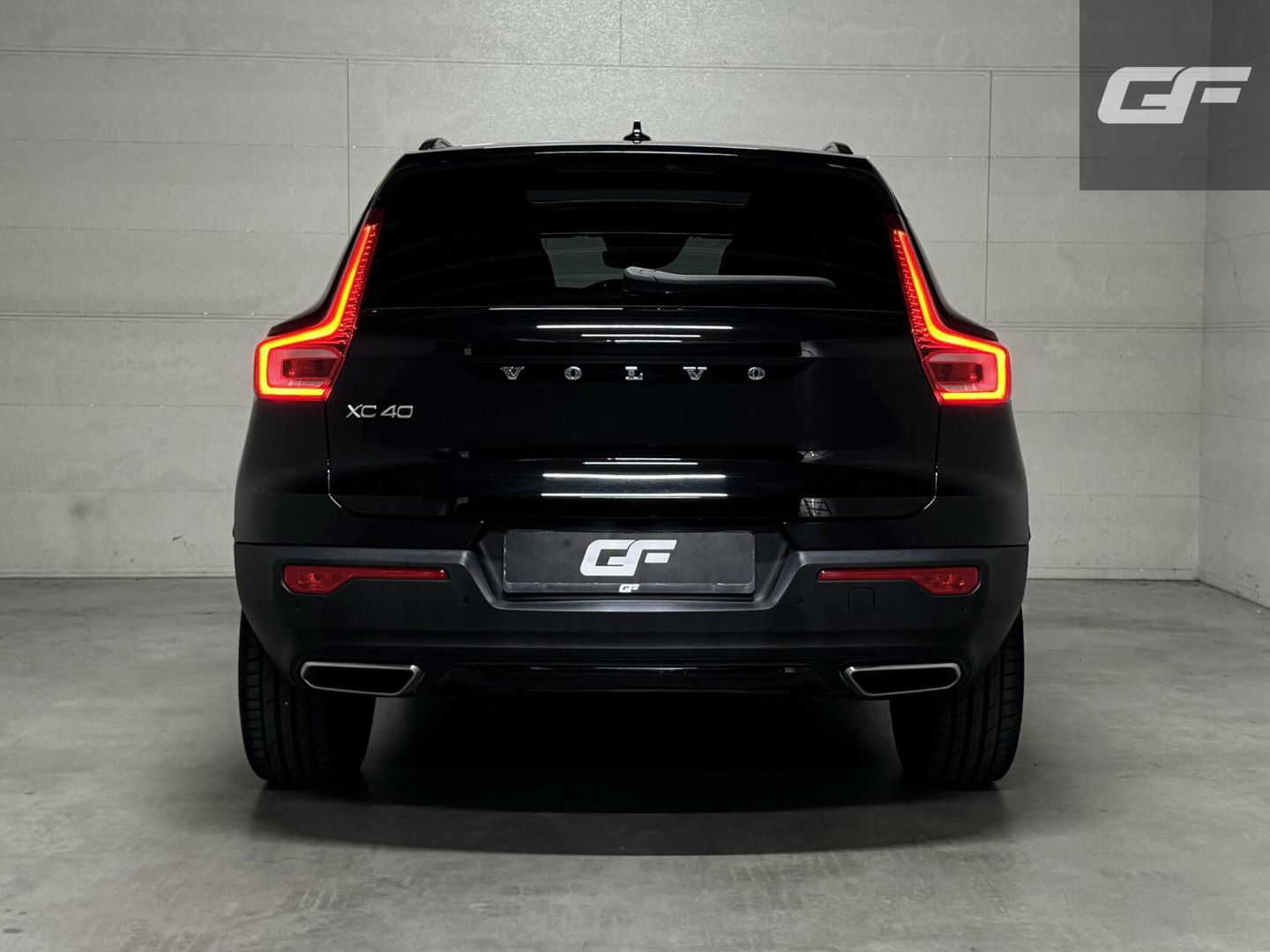 Volvo XC40 1.5 T5 Recharge R-Design Pano Camera 21'' Trekh.