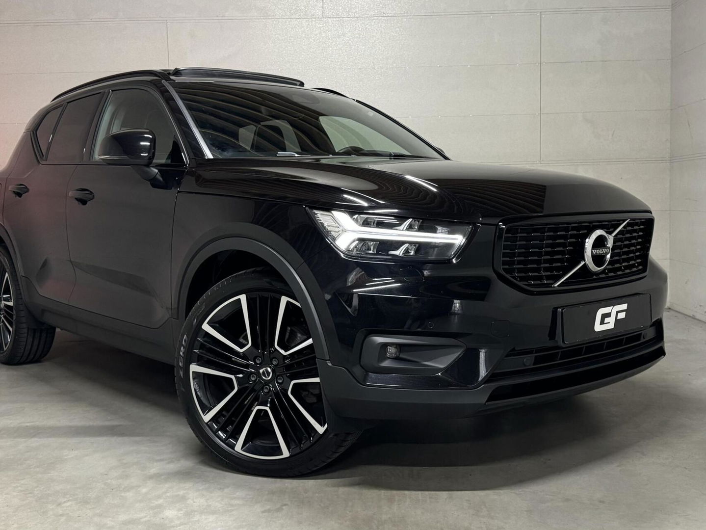 Volvo XC40 1.5 T5 Recharge R-Design Pano Camera 21'' Trekh.