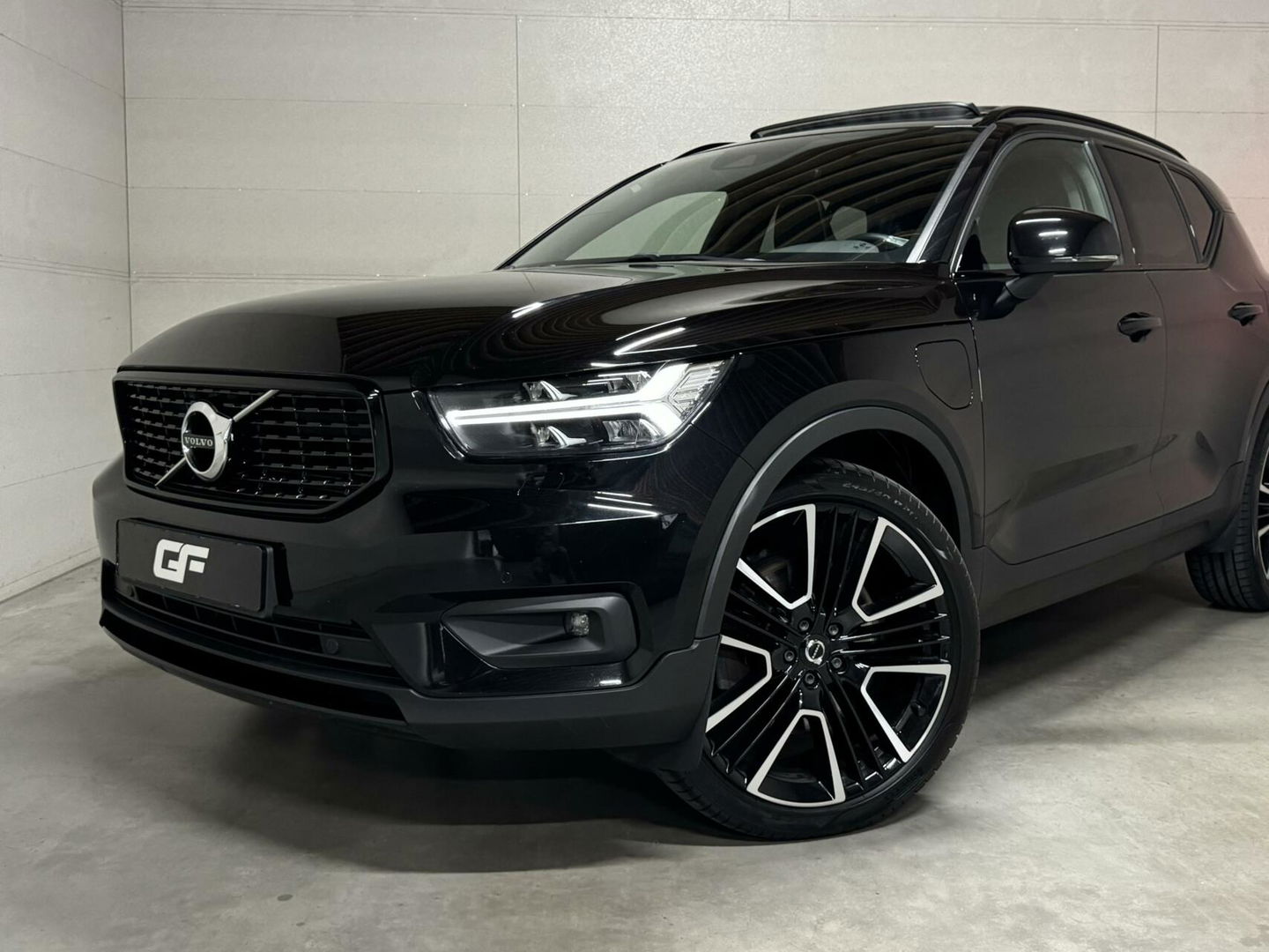 Volvo XC40 1.5 T5 Recharge R-Design Pano Camera 21'' Trekh.