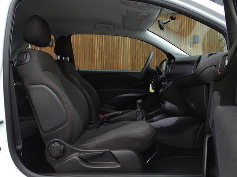 Opel ADAM 1.2 69PK / *NAP* / 2014 / LED /