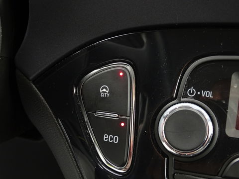 Opel ADAM 1.2 69PK / *NAP* / 2014 / LED /