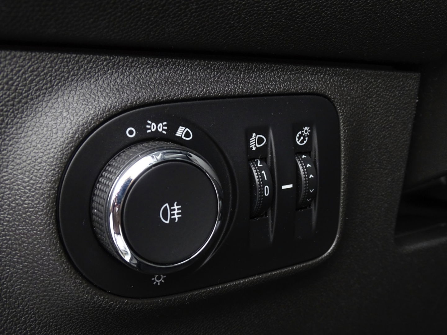 Opel ADAM 1.2 69PK / *NAP* / 2014 / LED /