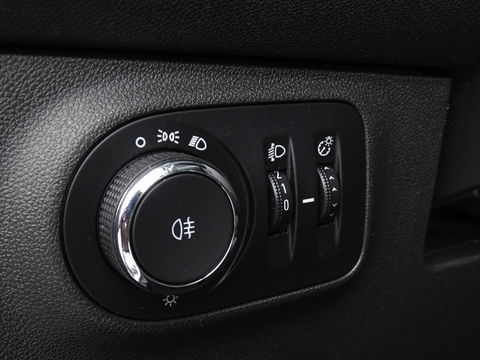 Opel ADAM 1.2 69PK / *NAP* / 2014 / LED /