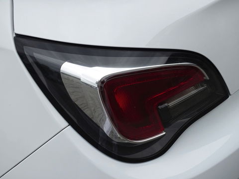 Opel ADAM 1.2 69PK / *NAP* / 2014 / LED /