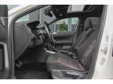 Volkswagen Polo 2.0 TSI GTI 200pk DSG Panoramadak Virtual cockpit Full led Maxton bodykit 18" LMV