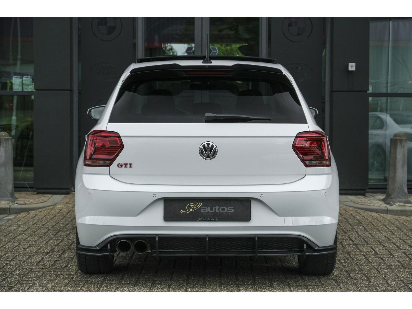 Volkswagen Polo 2.0 TSI GTI 200pk DSG Panoramadak Virtual cockpit Full led Maxton bodykit 18" LMV