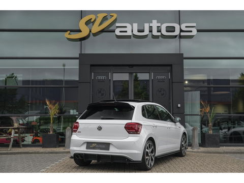 Volkswagen Polo 2.0 TSI GTI 200pk DSG Panoramadak Virtual cockpit Full led Maxton bodykit 18" LMV