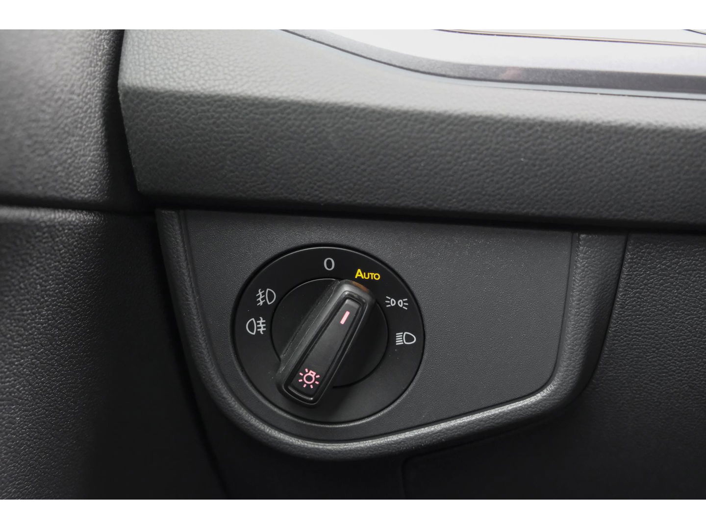 Volkswagen Polo 2.0 TSI GTI 200pk DSG Panoramadak Virtual cockpit Full led Maxton bodykit 18" LMV