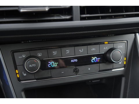 Volkswagen Polo 2.0 TSI GTI 200pk DSG Panoramadak Virtual cockpit Full led Maxton bodykit 18" LMV