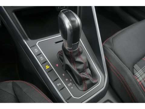 Volkswagen Polo 2.0 TSI GTI 200pk DSG Panoramadak Virtual cockpit Full led Maxton bodykit 18" LMV