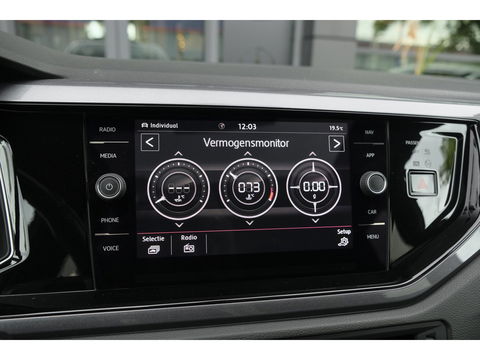 Volkswagen Polo 2.0 TSI GTI 200pk DSG Panoramadak Virtual cockpit Full led Maxton bodykit 18" LMV