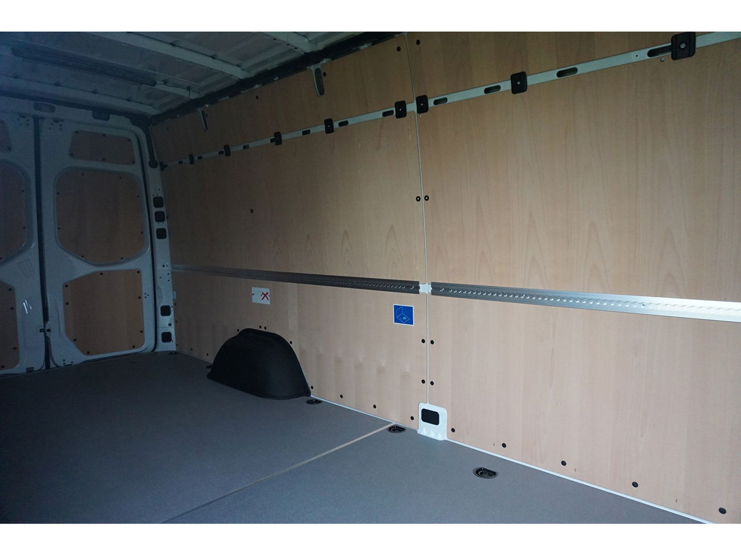 Mercedes-Benz Sprinter 317CDI L3H2 AUT BPM Vrij Mbux Apple CP/Android A, Cam, 270° Deur, Betimmering!! NR. A04*