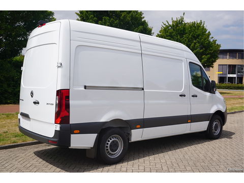 Mercedes-Benz Sprinter 317CDI Pro L2H2 BPM VRIJ!! 10.25" Mbux Cam, Gev. Stoel, 3.5T Trekgewicht, LED!! NR. A02*
