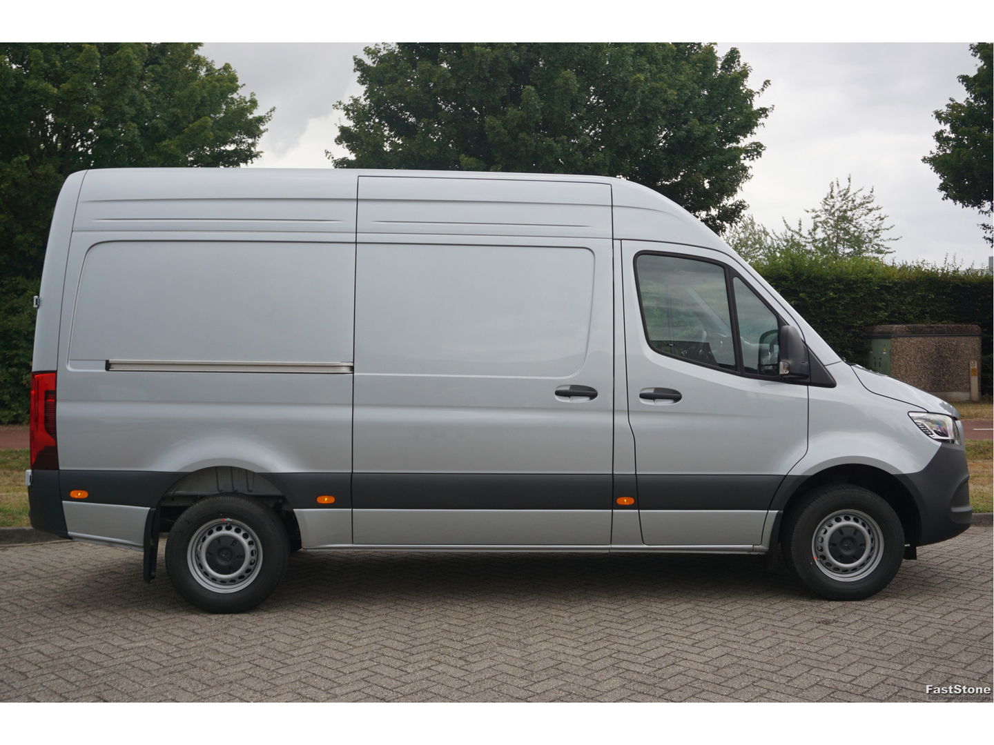 Mercedes-Benz Sprinter 317CDI Pro L2H2 BPM VRIJ!! 10.25" Mbux Cam, Gev. Stoel, 3.5T Trekgewicht, LED!! NR. A01*