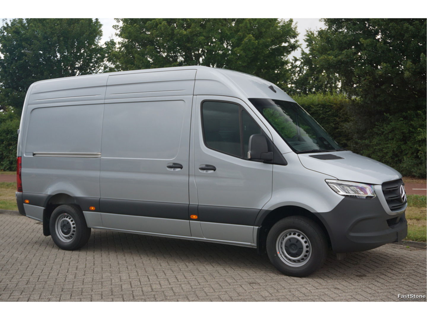 Mercedes-Benz Sprinter 317CDI Pro L2H2 BPM VRIJ!! 10.25" Mbux Cam, Gev. Stoel, 3.5T Trekgewicht, LED!! NR. A01*
