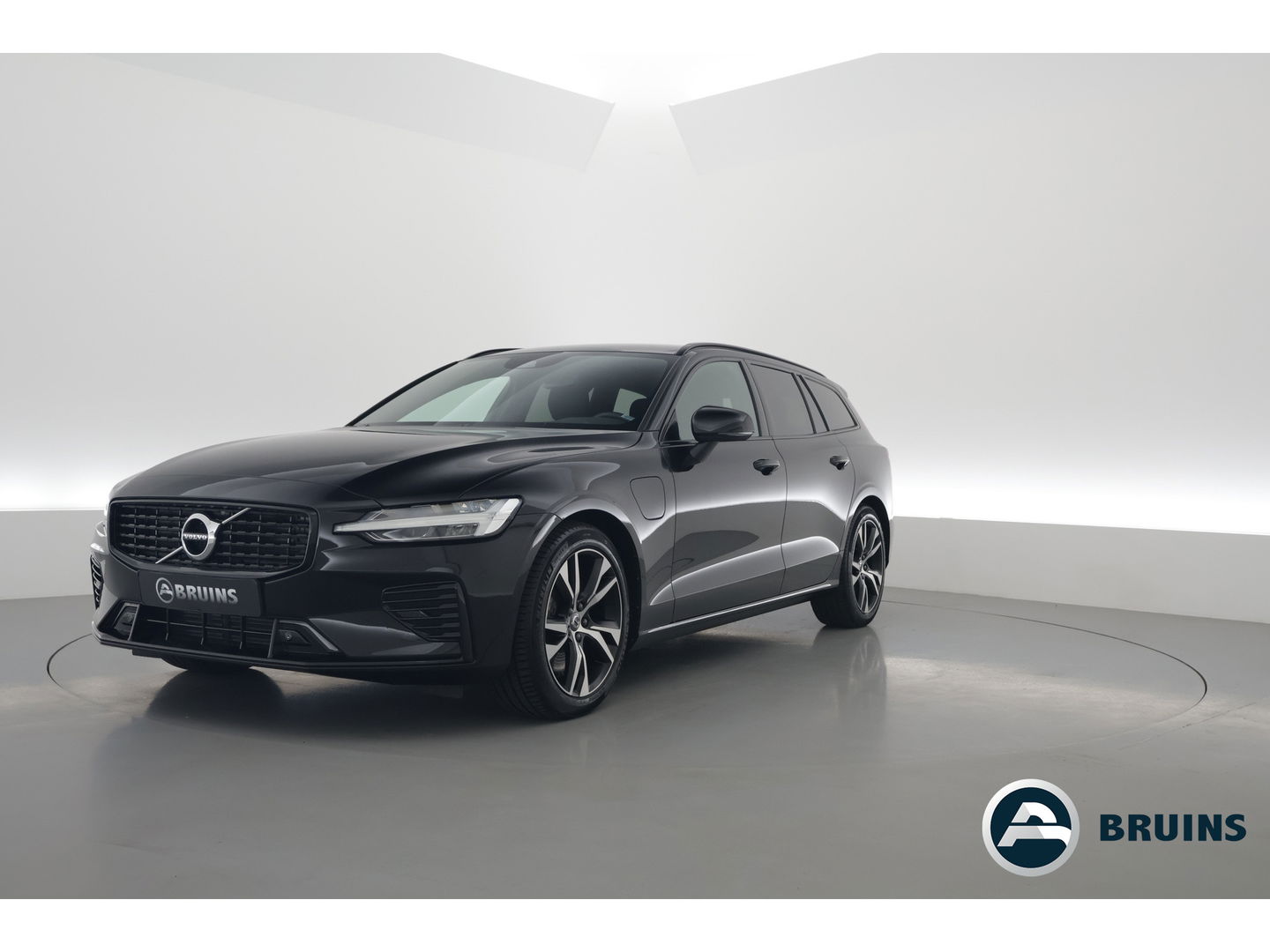 Volvo V60 2.0 T6 Recharge AWD R-Design | Long Range | Stoel- & Stuurverw. | Apple Carplay | Sportstoelen |